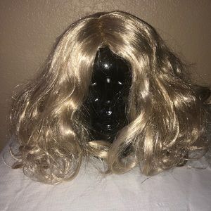 Blonde curly wig